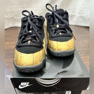Nike infant little foamposite size 5c